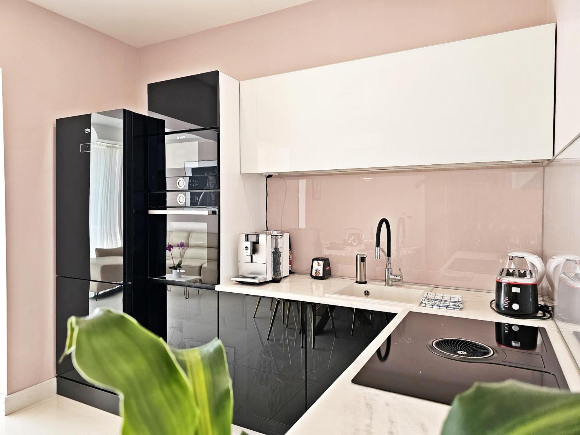 Panorama Prestige Penthouse- Location In Town Apartman *
