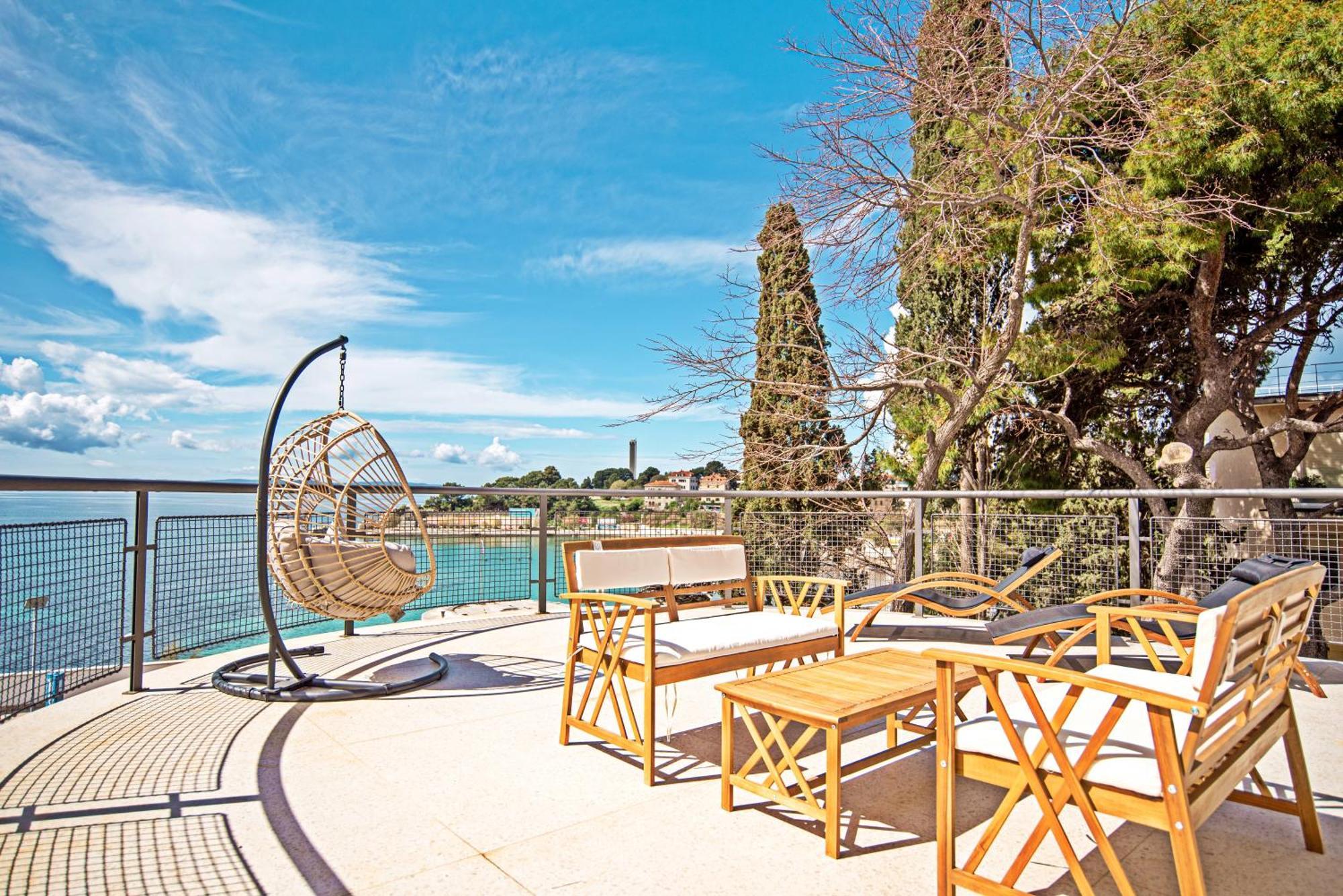 Panorama Prestige Penthouse- Location In Town Apartman