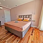 Panorama Prestige Penthouse- Best Location In Town