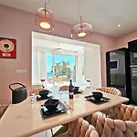 Panorama Prestige Penthouse- Best Location In Town